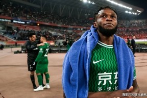 壹号- 曼城豪取英超十连胜 