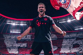 YIHAO-凯恩回归赛场，关键助攻首场状态亮眼，RNG观众沸腾！的简单介绍