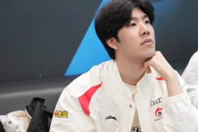 YIHAO-Rookie回归赛场，势不可挡首场状态亮眼，FPX观众沸腾！的简单介绍